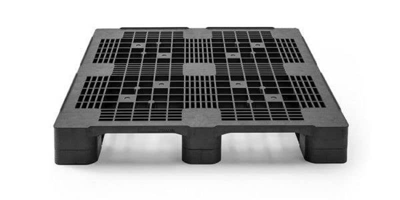 Plastic Pallet - Heavy duty pallets in Pakistan - Used pallets 5