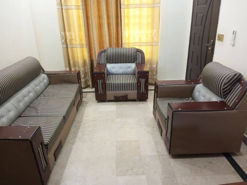 3+1+1 Sofa Set - Silver Black - Elegant wood work 0