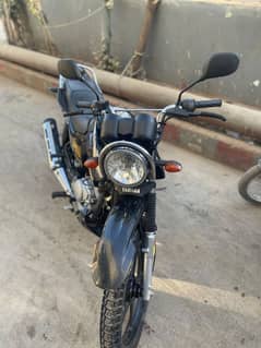 yamaha ybr 125G black color 2024 model