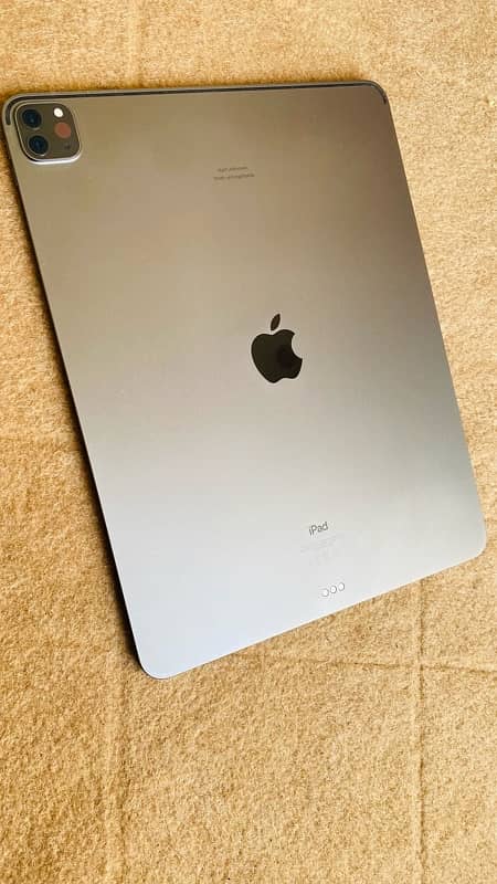 Apple ipad pro 4th Gen 6