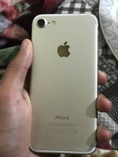 i phone 7 128 GB battery Nahi ha non PTA baqi thk ha jis Bhai na Lana