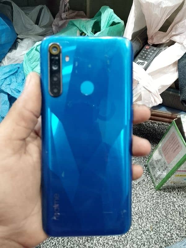 realme 5 4