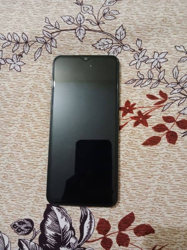 Vivo Y03t Black Colour 4/128 GB Condition 10/10 with Box or charger 0