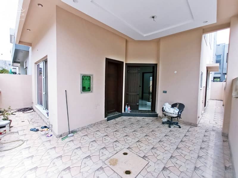 5 Marla slightly used house for sale in DHA phase 6 D block 20