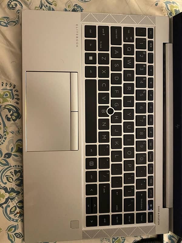 HP elitebook 840 G8 i5-11 Gen Touch screen 2