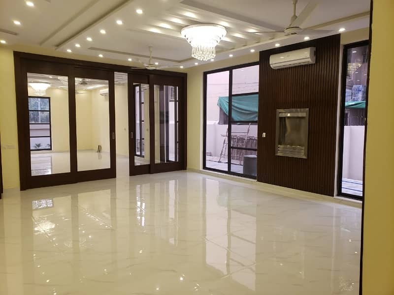 Commercial House Office One Kanal For Rent Gulberg 2