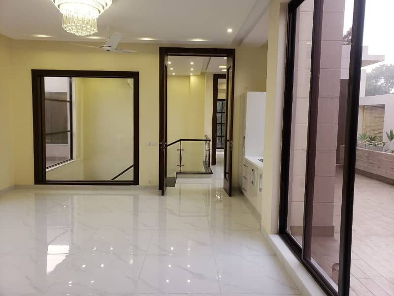 Commercial House Office One Kanal For Rent Gulberg 6