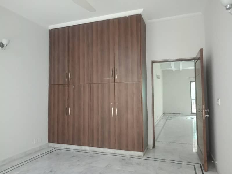 Reasonably-Priced 2 Kanal House In Gulberg 2, Lahore Is Available As Of Now 8