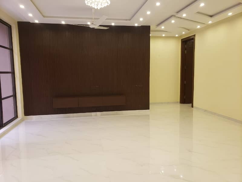 Commercial House Office One Kanal For Rent Gulberg 4