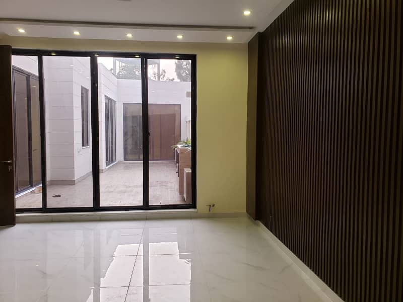 Commercial House Office One Kanal For Rent Gulberg 7