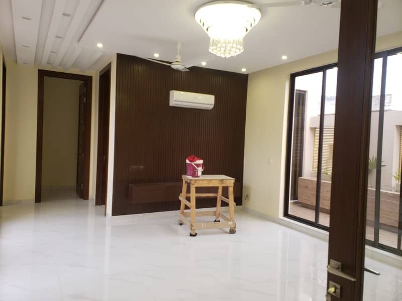 Commercial House Office One Kanal For Rent Gulberg 16