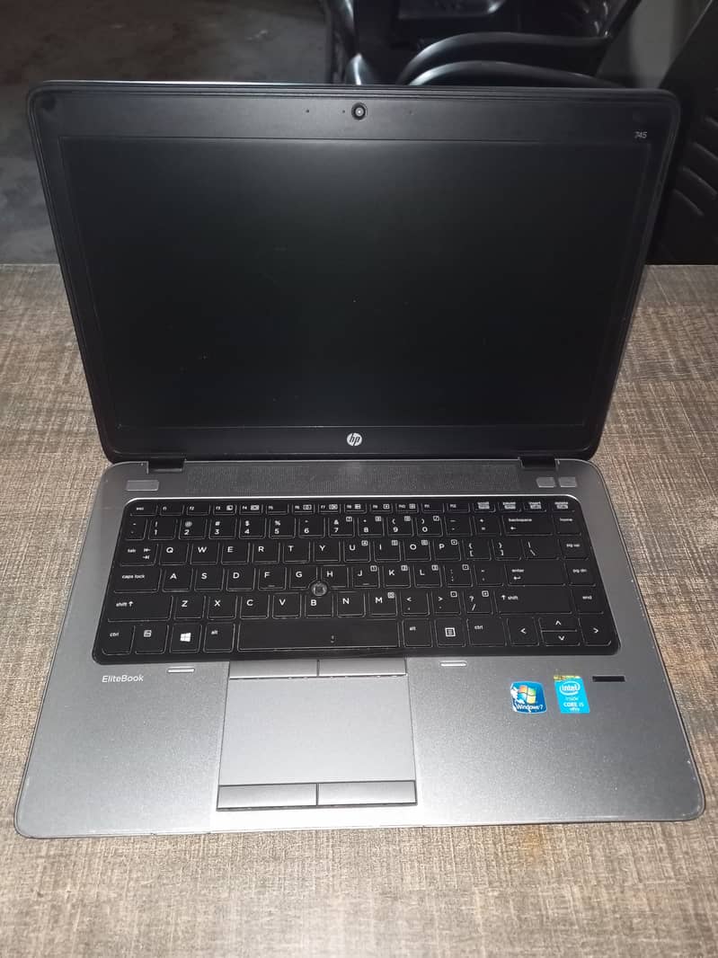 Hp Elite book 4th G ram 4gb / 128gb ssd 1