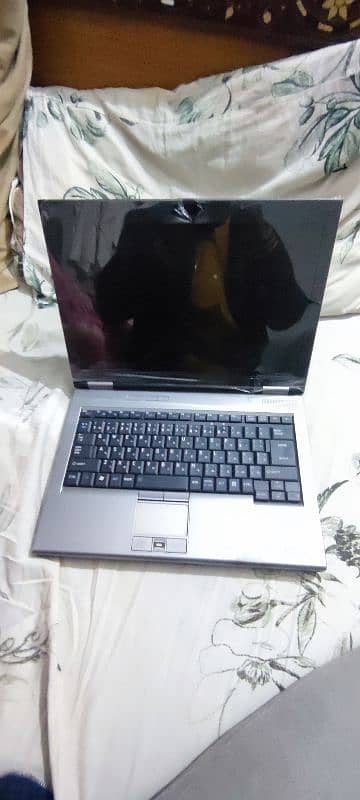 Toshiba laptop 2gb/512gb SSD +80gb hard  full ok working 3