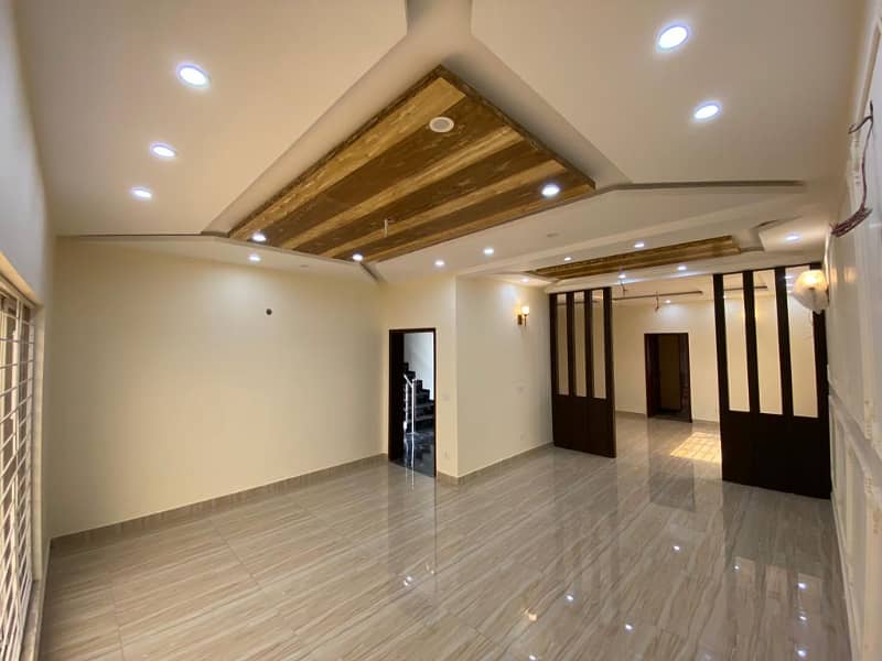 10 Marla Luxury House For Rent In DHA Lahore Phase 7 6