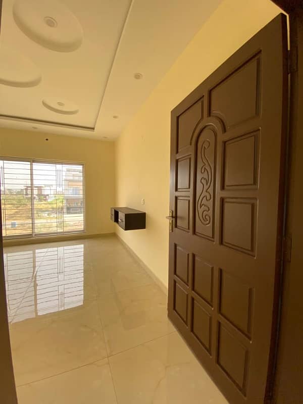 10 Marla Luxury House For Rent In DHA Lahore Phase 7 10