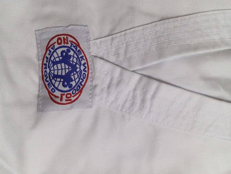 taekwondo uniform. medium size . 0