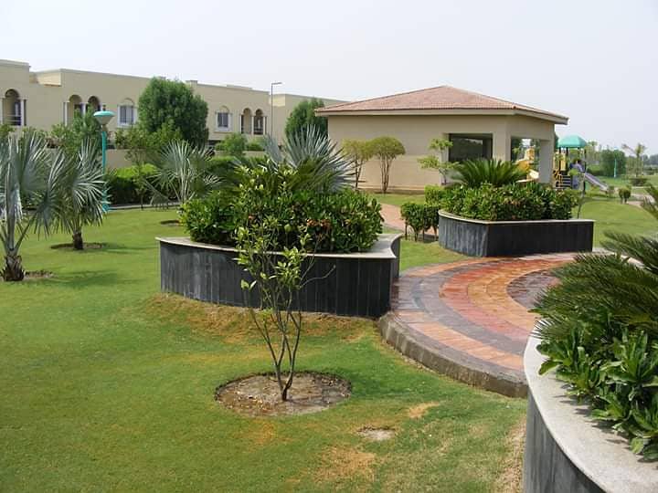 Bahria Orchard Plot No 949/3#C ready to build for sale with No transfer fee 26