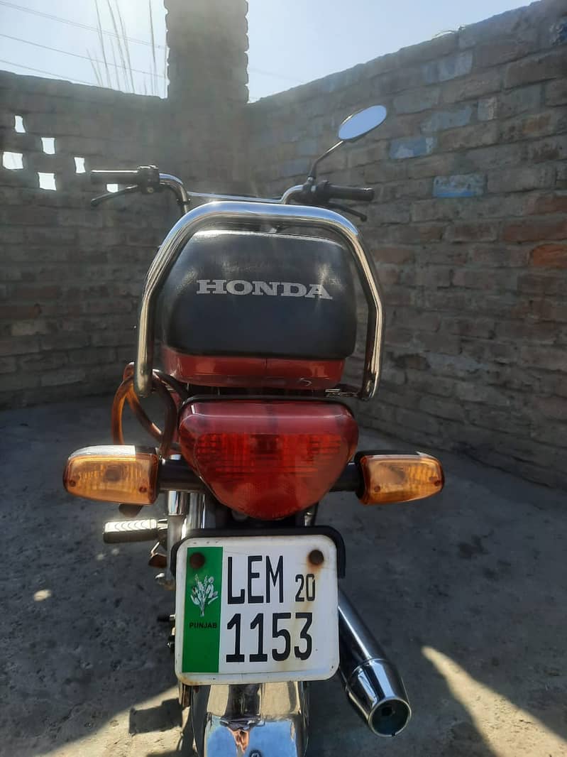 Honda CD 70 2020 3