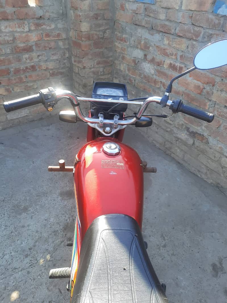 Honda CD 70 2020 5