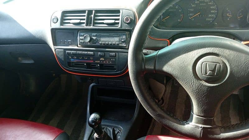 Honda Civic EXi 1997 9