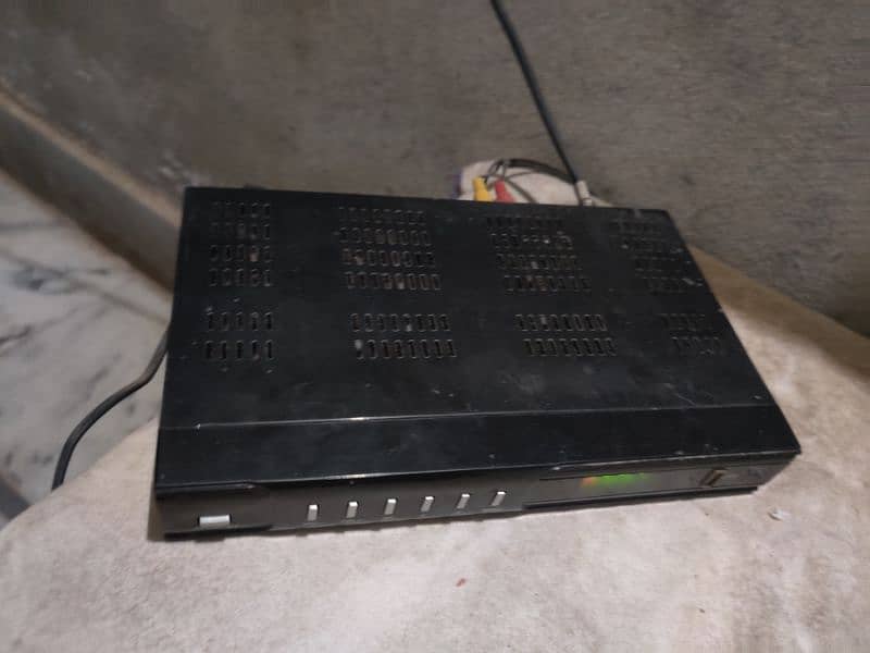 LCD receiver dish all saman hai 5