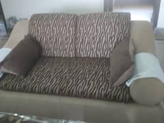 7 seaters solid almost new clean sofa