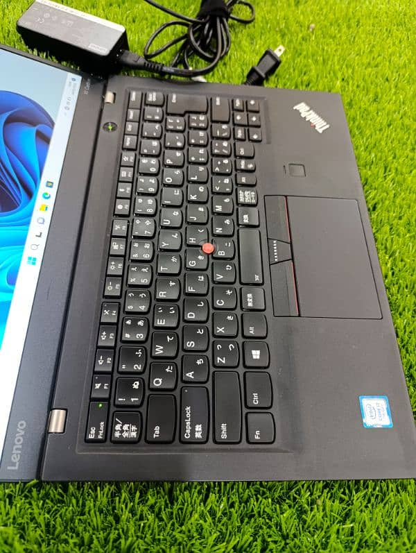 LENOVO THINKPAD X-1 CARBON, Core i7 7th Gen. 1080p Full HD, 8GB RAM 4