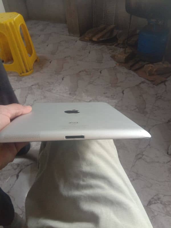 Apple iPad 16gb/ exchange possible with any mobile 1