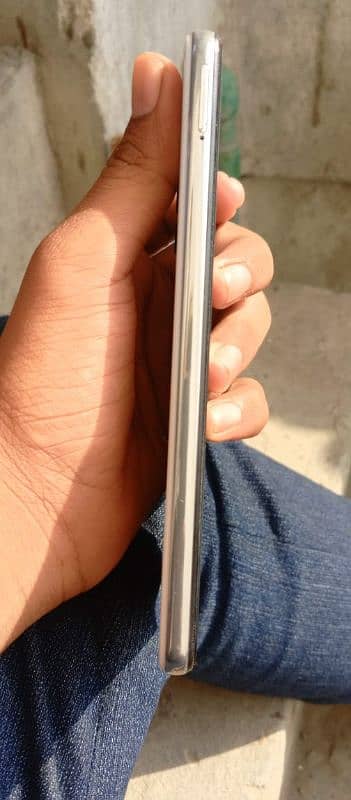 Samsung a32 All oky no any foult WhatsApp and cll 0/3/2/8/1/8/1/1/8/28 4