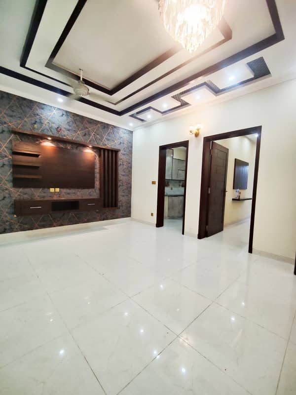 Reasonably-Priced 12 Marla House In Divine Gardens - Block D, Lahore Is Available As Of Now 5