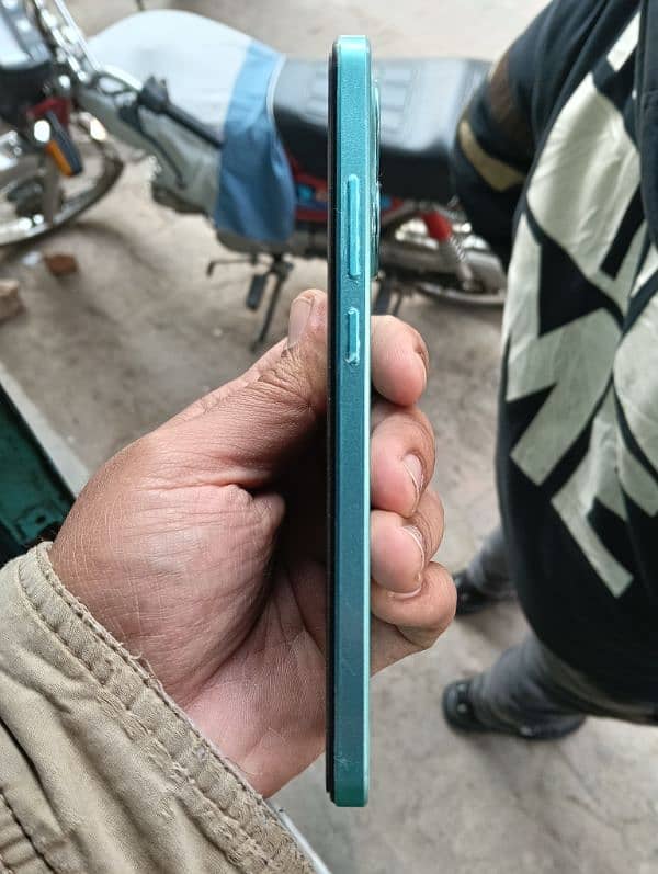 oppo a78 8/256 good condition argent for sale 4