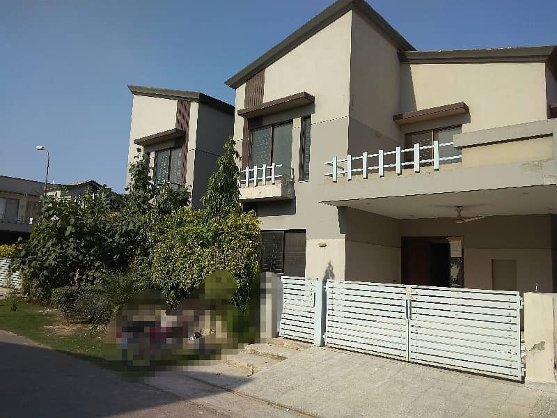 Ideal House In Divine Gardens Available For Rs 36000000/- 2