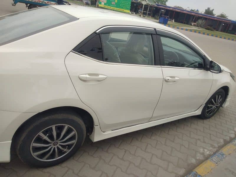 Toyota Corolla GLI 2015 3