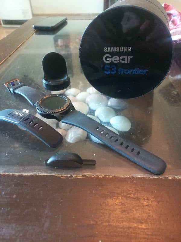 Samsung gear s3 frontier  smart watch 1