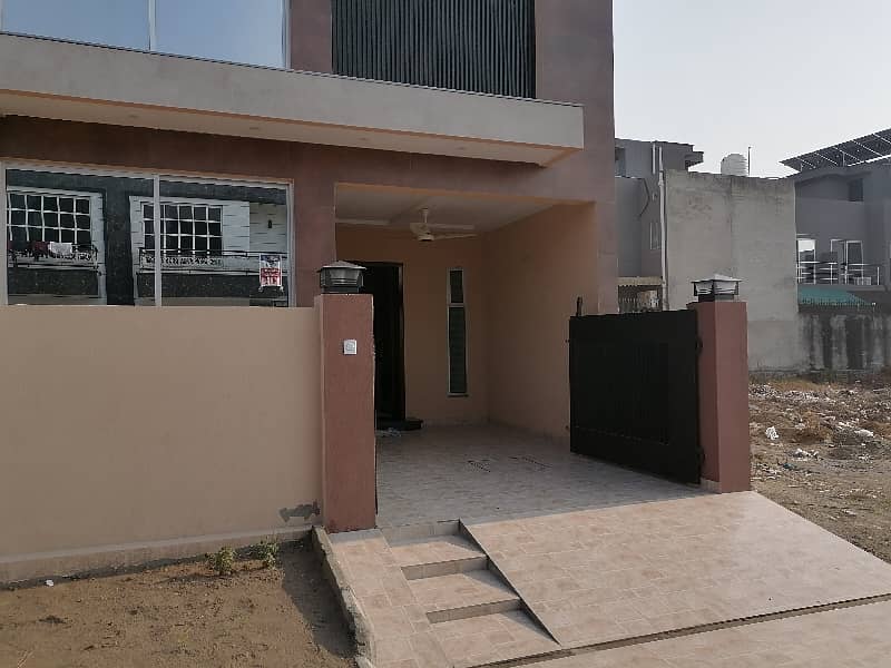 Buy A Centrally Located 5 Marla House In Green City 2