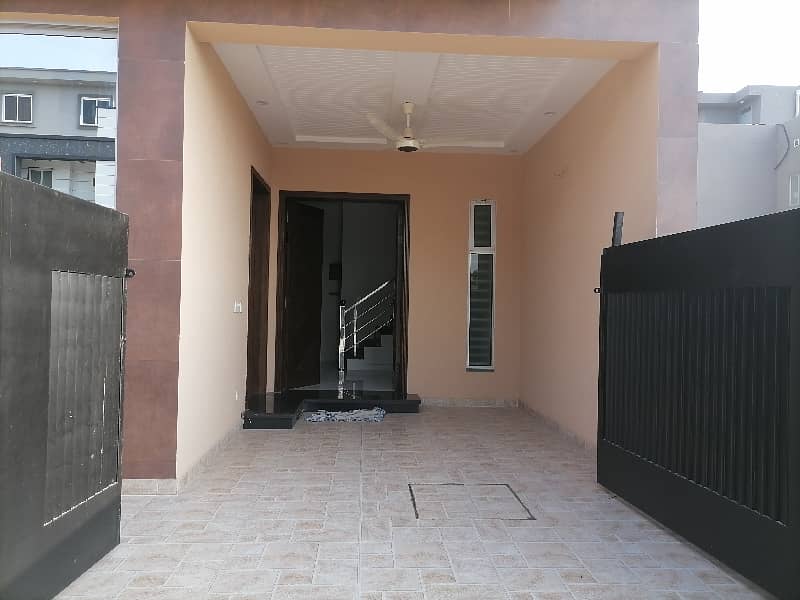 Buy A Centrally Located 5 Marla House In Green City 3