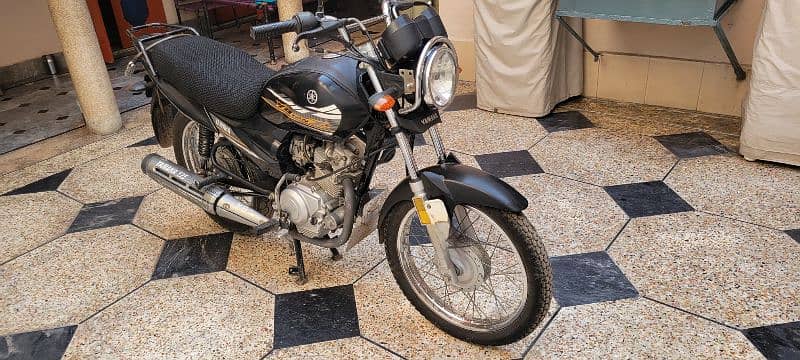 Yamaha YB125Z 1