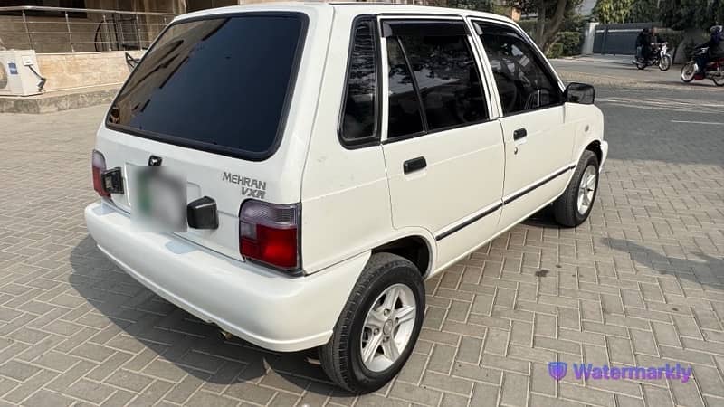 Suzuki Mehran VXR 2017 8