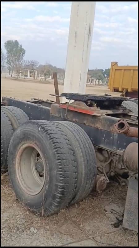 damper truck urgent for sale 9