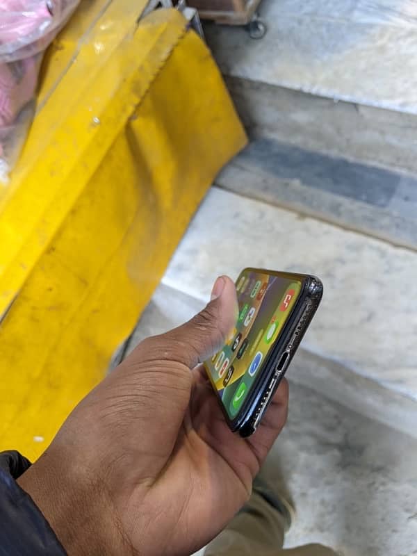 APPLE IPHONE X64gb 2