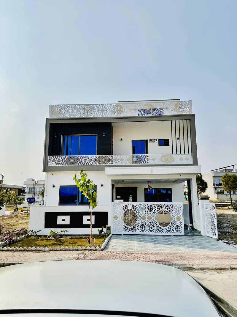 8 Marla Brand New Designer House For Sale 9