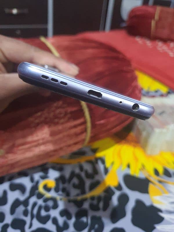 vivo 21 koi msla ni hai 1