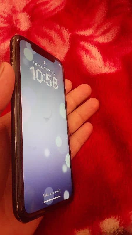 I phone XR  10/10 3