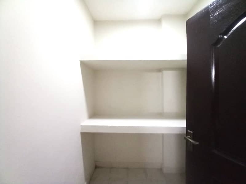 Modern Living 10 Marla Apartment For Sale In Askari 11 1