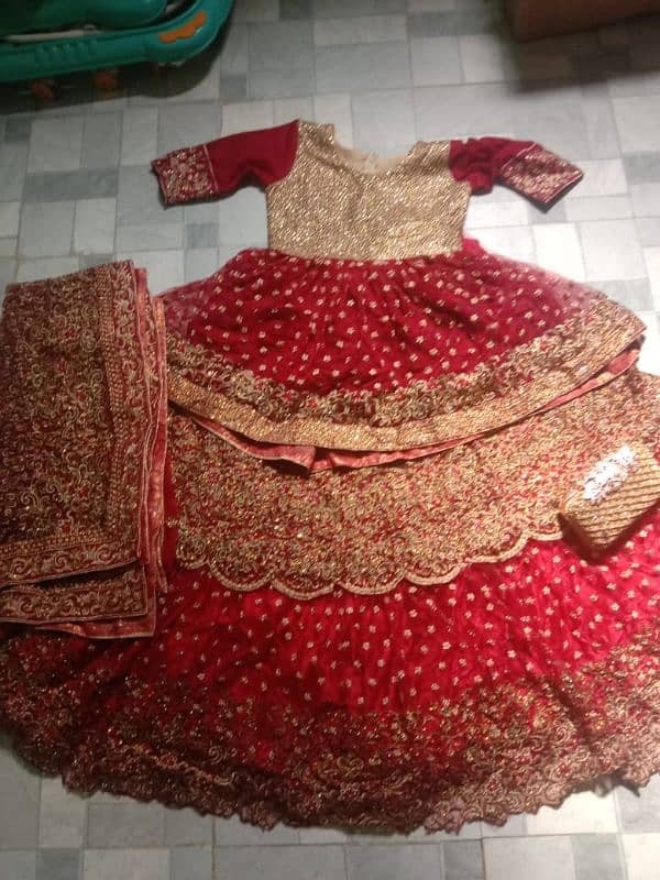 red lehenga 0