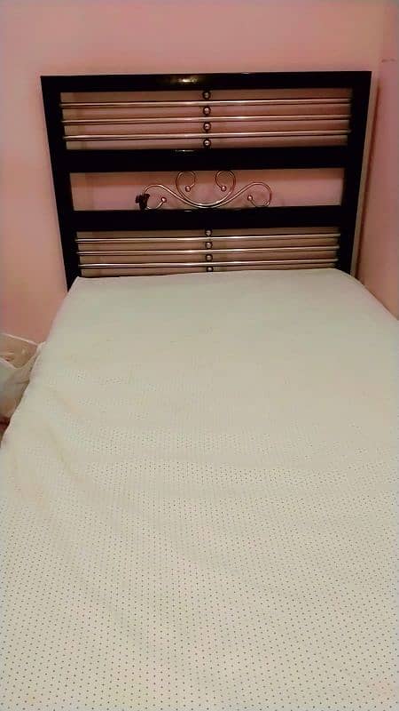 Bed With Mattress 3