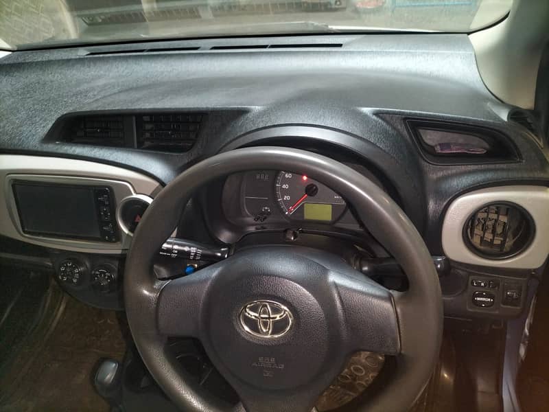 Toyota Vitz 2011 Registerd 2015 15