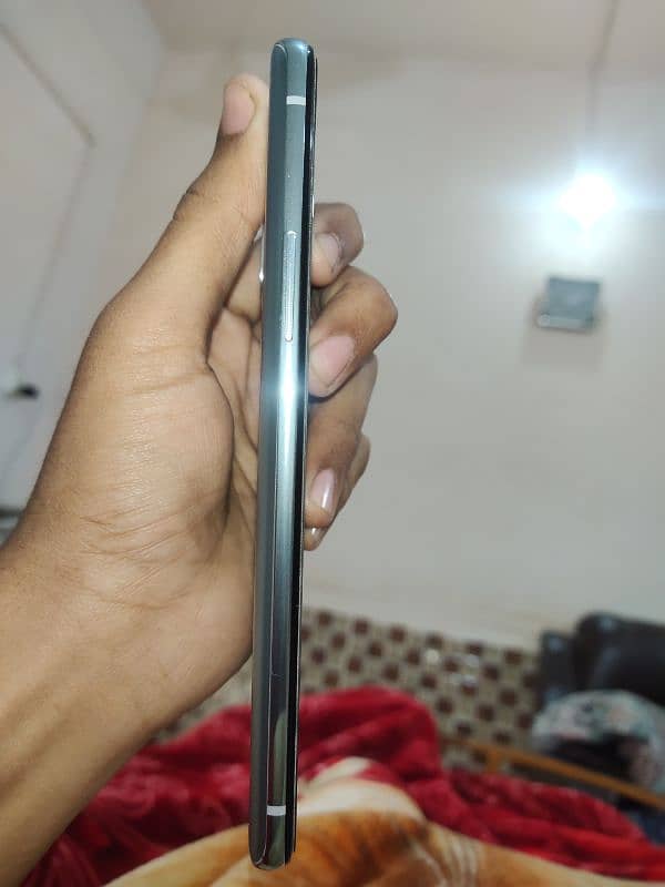 one plus 8t 3