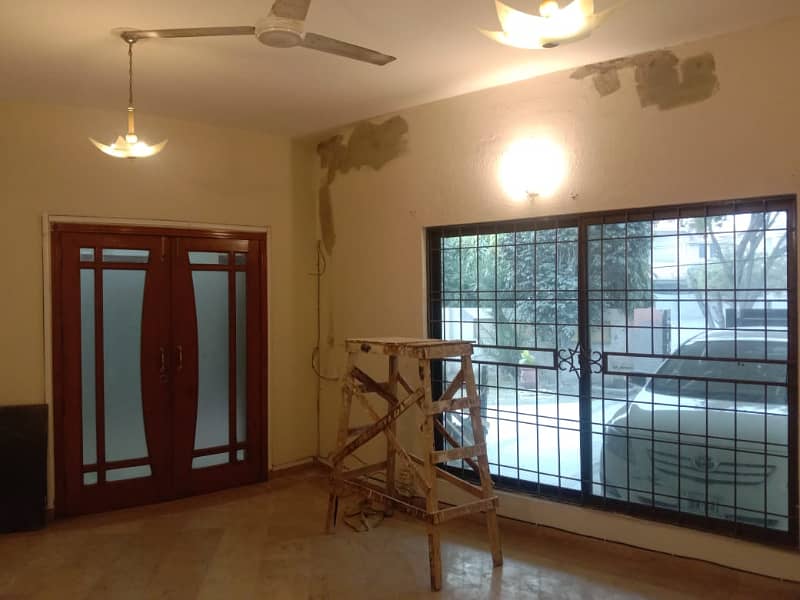 1 Kanal Full House Available For Rent In DHA Phase 1 0