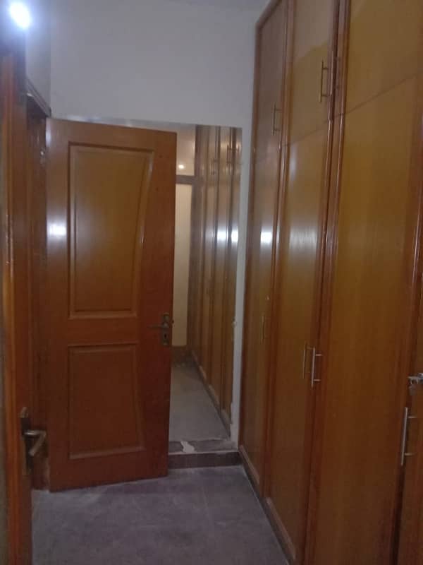 1 Kanal Full House Available For Rent In DHA Phase 1 14